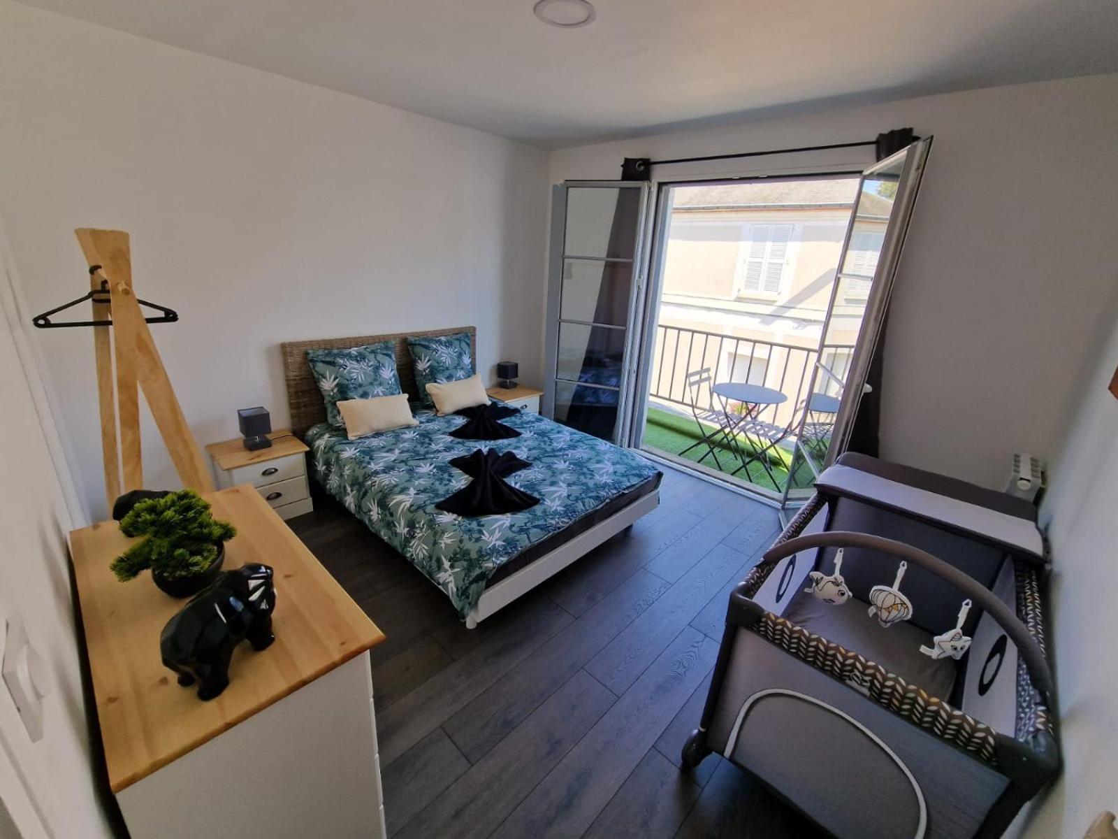 Appartement Hyper Centre Cosy Avec Balcon Chateaudun Ngoại thất bức ảnh